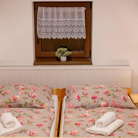 Chata Liptov v záhradách Liptovská Osada Esterno foto